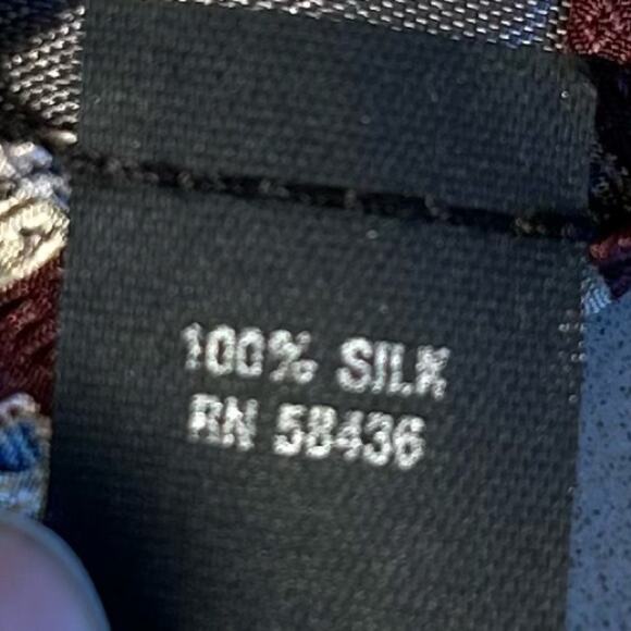 Vtg Givenchy Mens 100% Silk wine maroon artistic frame Geometric Accessory tie - Picture 8 of 10